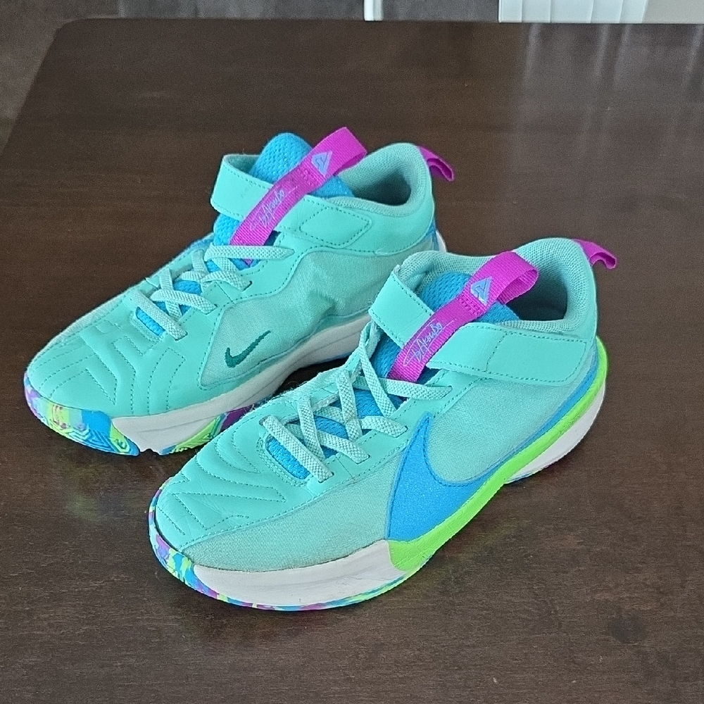 Nike Blue and Pink Sneakers with Athletic Design